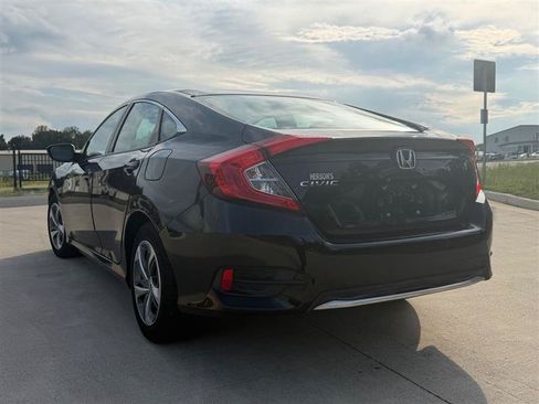 Used 2019 Honda Civic LX image 9
