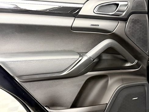 Used 2014 Porsche Cayenne Diesel image 38