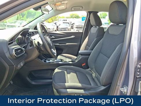 Used 2023 Chevrolet Bolt EUV LT w/ Comfort Package FWD image 2