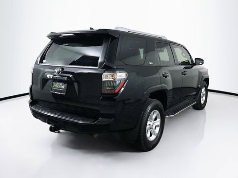 Used 2018 Toyota 4Runner SR5 image 9