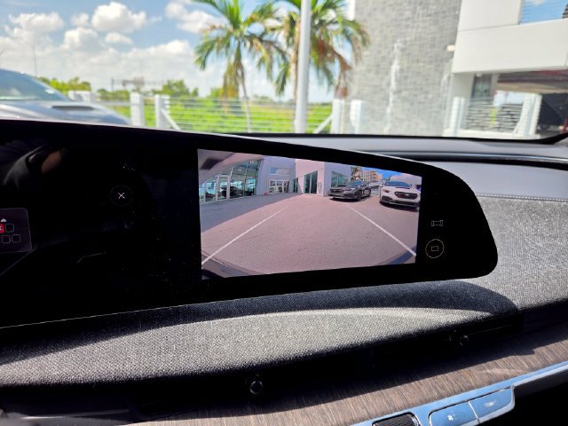 Used 2023 Lucid Air Pure RWD image 5