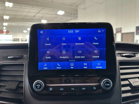 Used 2021 Ford Transit 350 XLT image 28