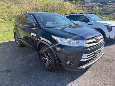 Used 2018 Toyota Highlander Plus image 17