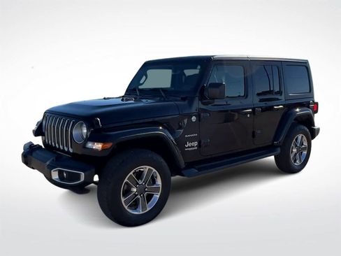 Used 2020 Jeep Wrangler Unlimited Sahara w/ Uconnect 4C Nav & Sound Group image 4