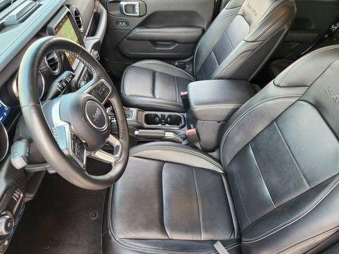 Used 2023 Jeep Wrangler Unlimited Sahara w/ Cold Weather Group AWD/4WD image 13