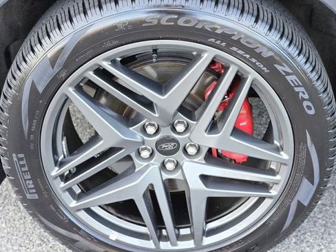 Used 2025 Ford Explorer ST-Line w/ ST-Line Street Pack AWD/4WD image 10
