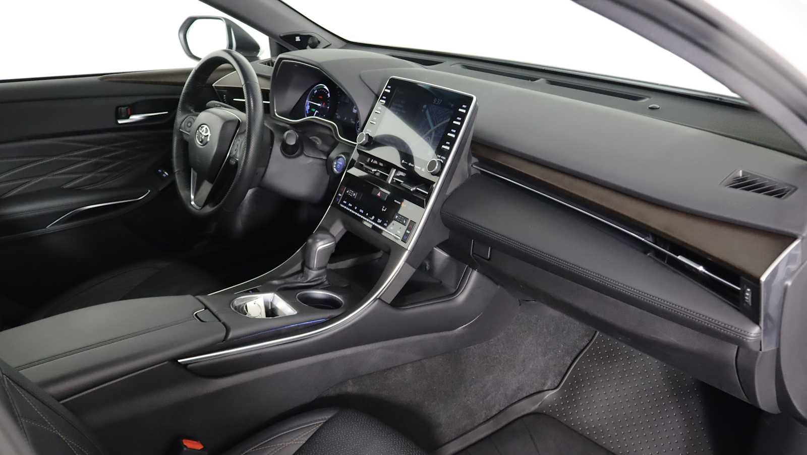 Used 2022 Toyota Avalon Limited w/ Advanced Safety Package FWD image 9