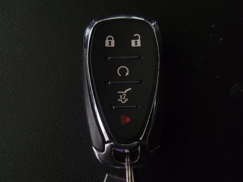 Used 2023 Chevrolet Equinox LT w/ Driver Convenience Package image 32