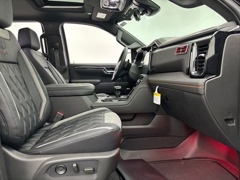 New 2026 GMC Sierra 1500 AT4 w/ AT4 Premium Package AWD/4WD image 35