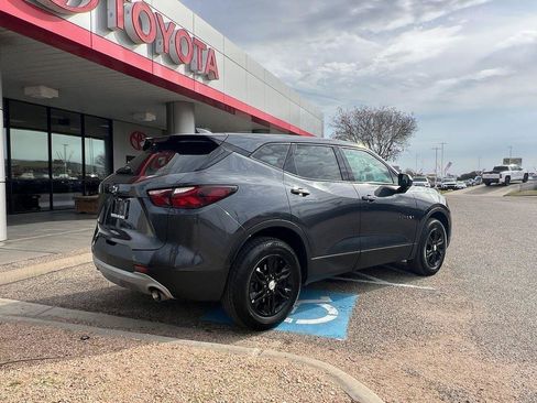 Used 2022 Chevrolet Blazer LT w/ LPO, Black Accent Package image 5