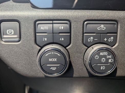 Used 2025 Chevrolet Silverado 1500 RST AWD/4WD image 26