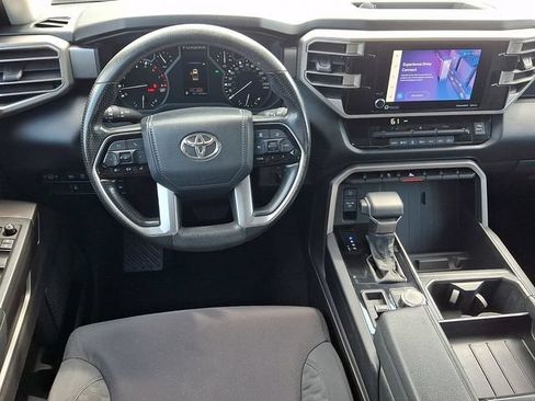 Used 2022 Toyota Tundra SR5 w/ SR5 Convenience Package AWD/4WD image 2