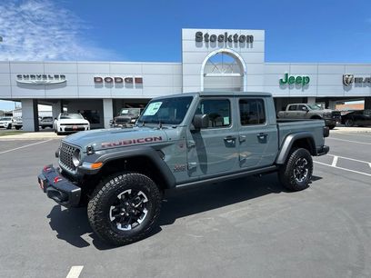 New 2026 Jeep Gladiator Rubicon w/ Steel Bumper Group