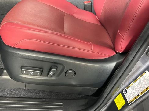 Used 2023 Lexus GX 460 Premium image 23