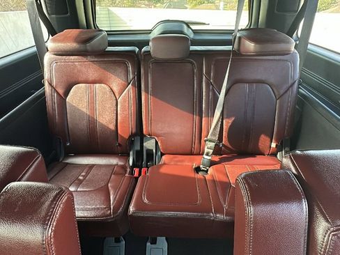 Used 2024 Ford Expedition Max Limited image 34