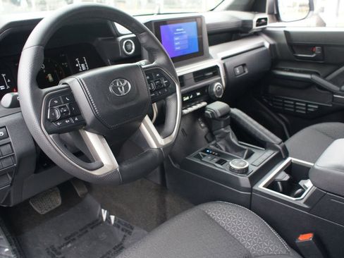Used 2025 Toyota 4Runner SR5 image 12