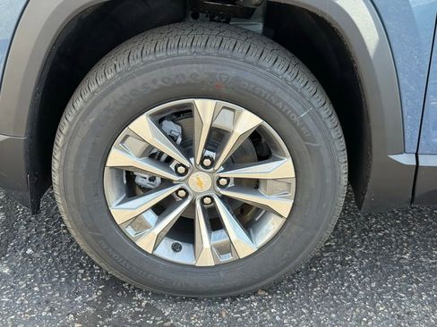 New 2026 Chevrolet Equinox LT w/ Convenience Package II image 9