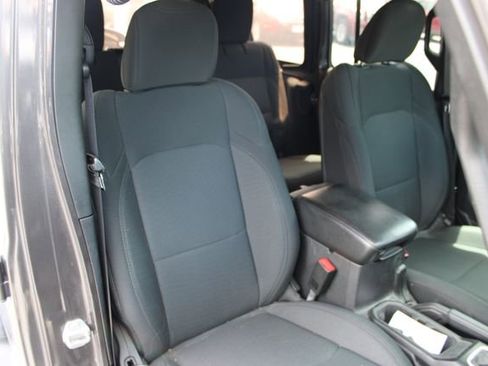 Used 2019 Jeep Wrangler Unlimited Sport S AWD/4WD image 5