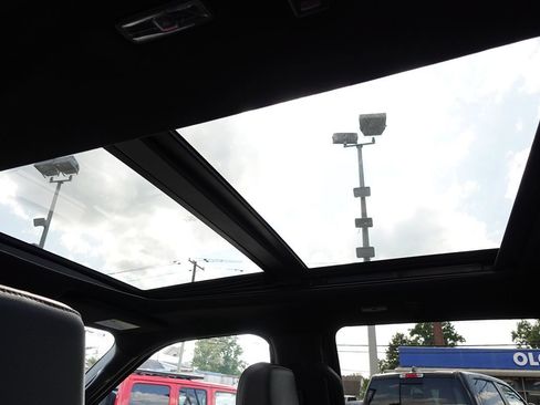 Used 2023 Ford F150 Lariat w/ Equipment Group 502A High AWD/4WD image 27