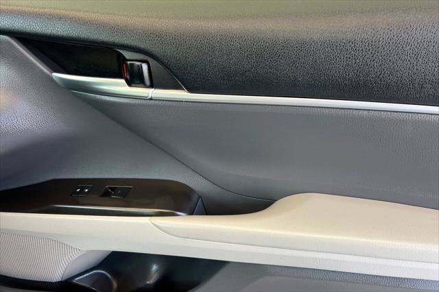 Certified 2022 Toyota Camry LE FWD image 17