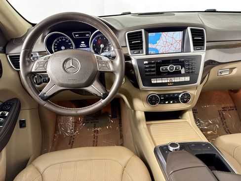 Used 2015 Mercedes-Benz GL 450 GL 450 image 29