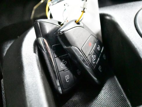 Used 2023 Chevrolet Silverado 1500 LT image 53