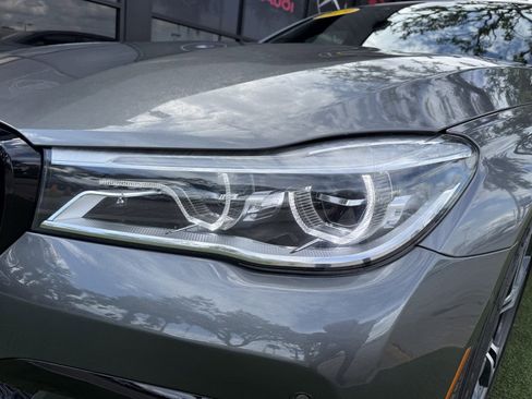 Used 2019 BMW 750i w/ Executive Package RWD image 10