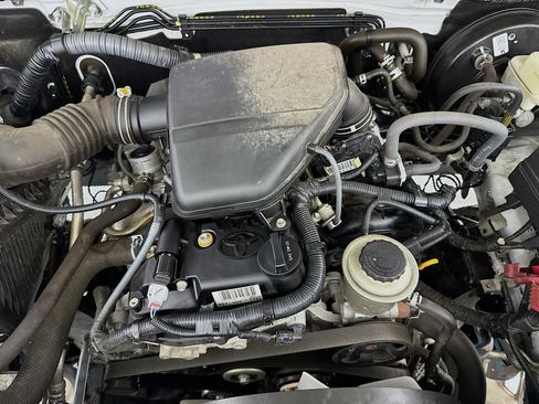 Used 2021 Toyota Tacoma SR w/ SR Convenience Package RWD image 37
