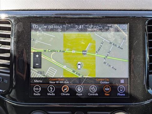 Used 2019 Jeep Grand Cherokee Altitude image 13