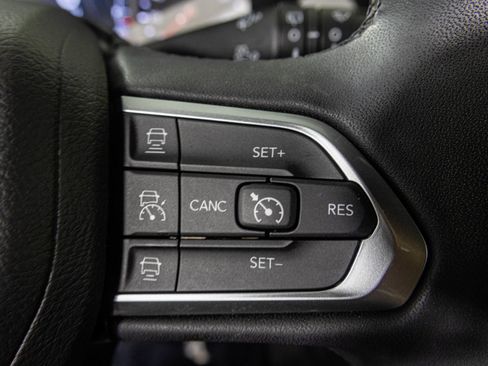 Used 2023 Jeep Compass Limited AWD/4WD image 30