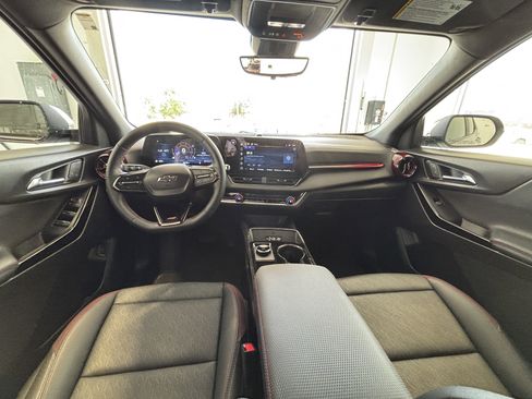 Used 2025 Chevrolet Equinox RS w/ Safety and Technology Package FWD image 10
