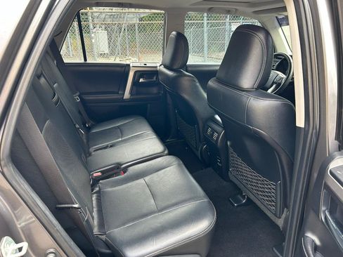 Used 2017 Toyota 4Runner Limited AWD/4WD image 17