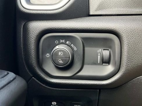 New 2026 RAM 1500 Express image 20