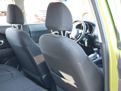 Used 2017 Kia Soul + FWD image 20