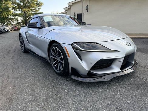 Used 2021 Toyota Supra w/ Safety & Technology Package RWD image 3
