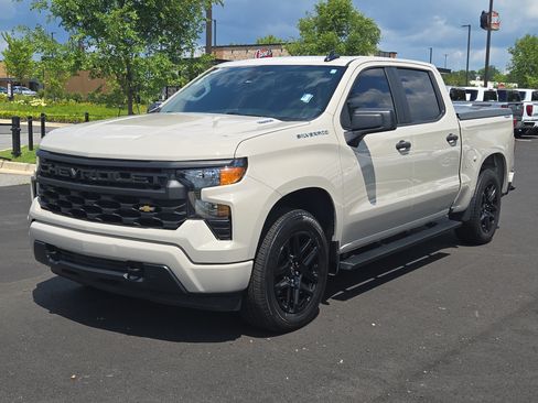 Certified 2026 Chevrolet Silverado 1500 Custom AWD/4WD image 2