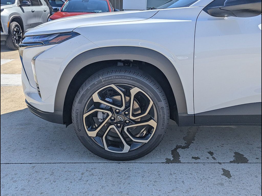 New 2026 Chevrolet Trax RS w/ Sunroof Package FWD image 10