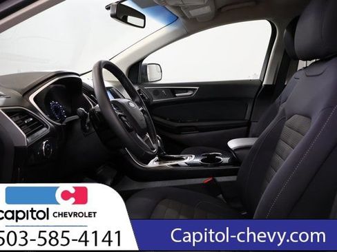 Used 2018 Ford Edge SEL w/ Class II Trailer Tow Package AWD/4WD image 13