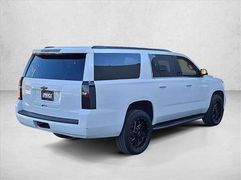 Used 2020 Chevrolet Suburban LT AWD/4WD image 5