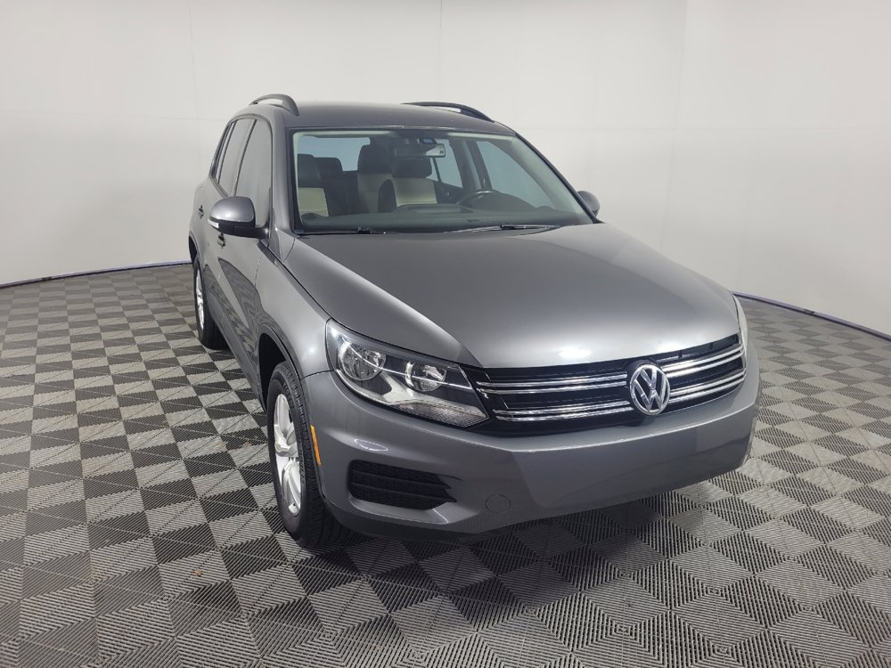 Used 2016 Volkswagen Tiguan S FWD image 13