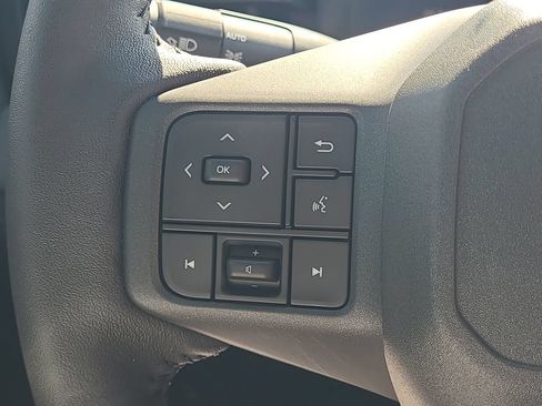 Used 2026 Toyota RAV4 SE w/ Convenience Package FWD image 19