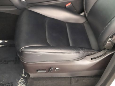 Used 2023 Tesla Model Y Long Range image 24