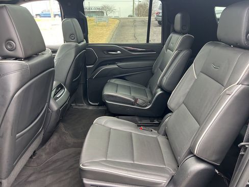 Used 2023 Cadillac Escalade ESV Sport image 28