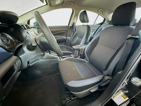 Used 2025 Nissan Versa SV FWD image 13