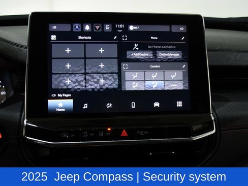 Used 2025 Jeep Compass Trailhawk AWD/4WD image 14