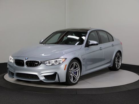 Used 2015 BMW M3 RWD image 4