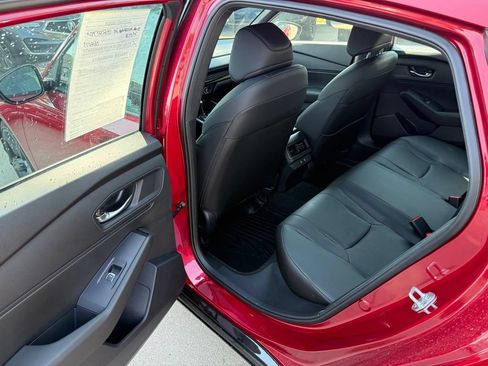 Used 2025 Honda Accord Sport image 13