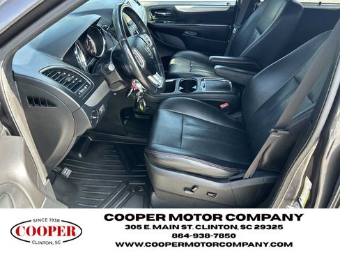 Used 2018 Dodge Grand Caravan GT FWD image 9