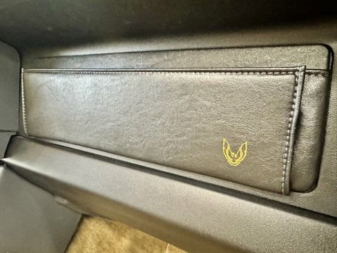 Used 1992 Pontiac Firebird Formula image 21