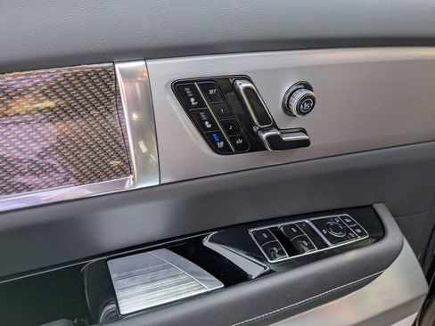 New 2026 Cadillac Vistiq Luxury image 11